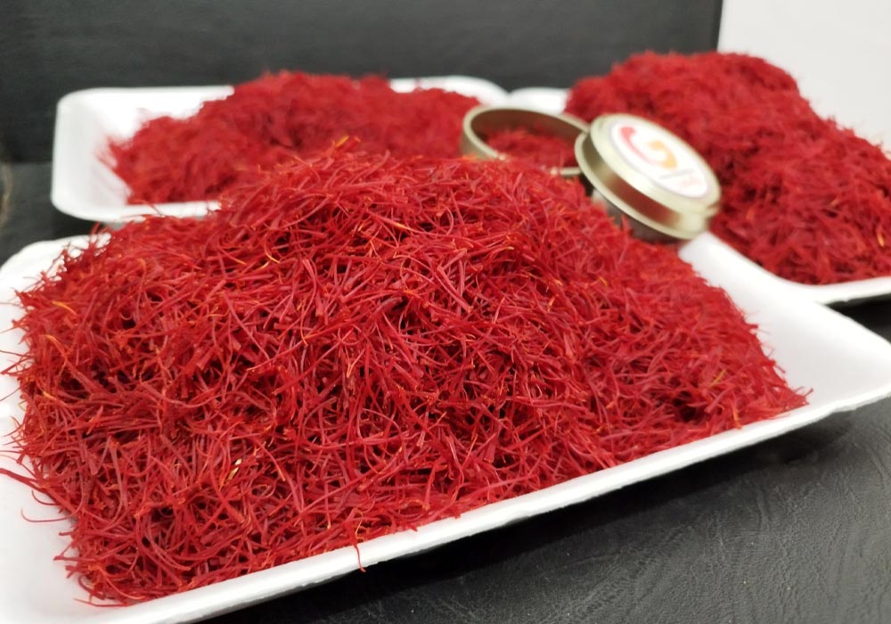 التمييز بين الزعفران الأصلي والمزيف
