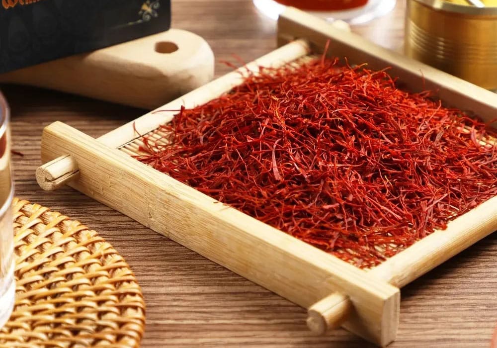 Medizinische Vorteile von Safran bei der Linderung von Depressionen und Menstruationsbeschwerden
