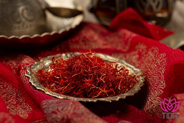 Factors Affecting Saffron Prices in India - Tida Silk Road Trading Saffron