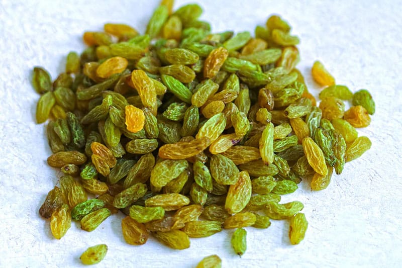 Green Raisins and Their Role in Strengthening the Immune System