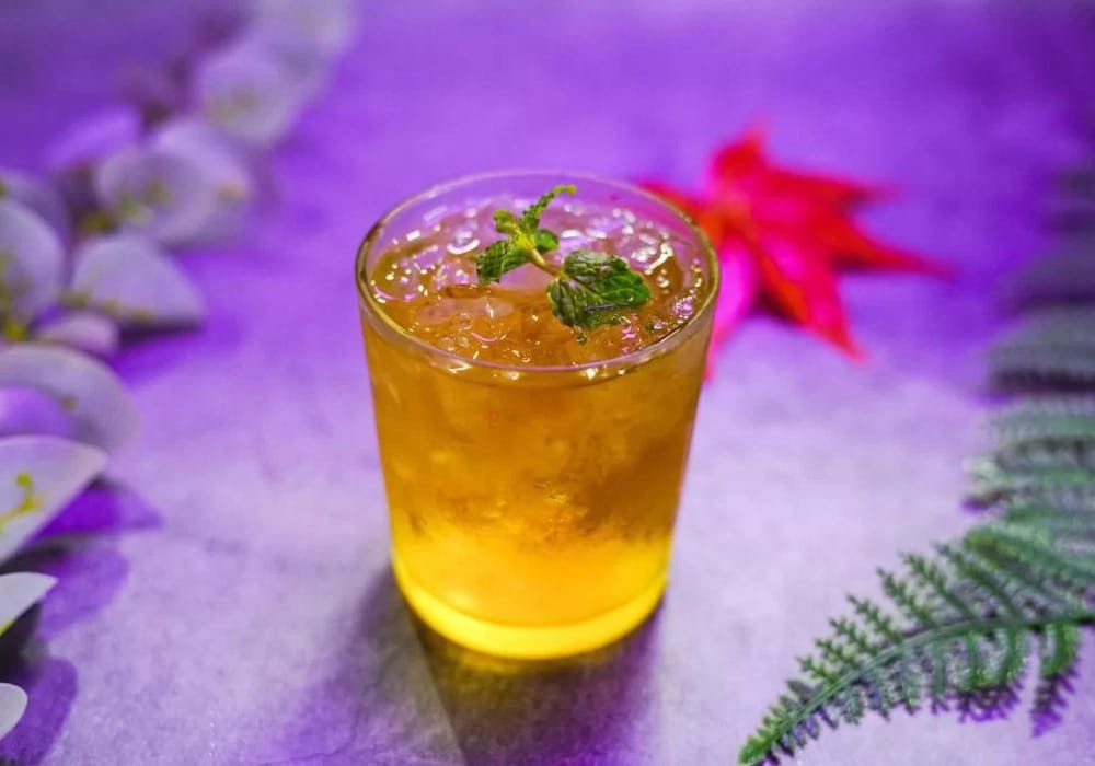 Saffron syrup; a luxurious drink for special parties