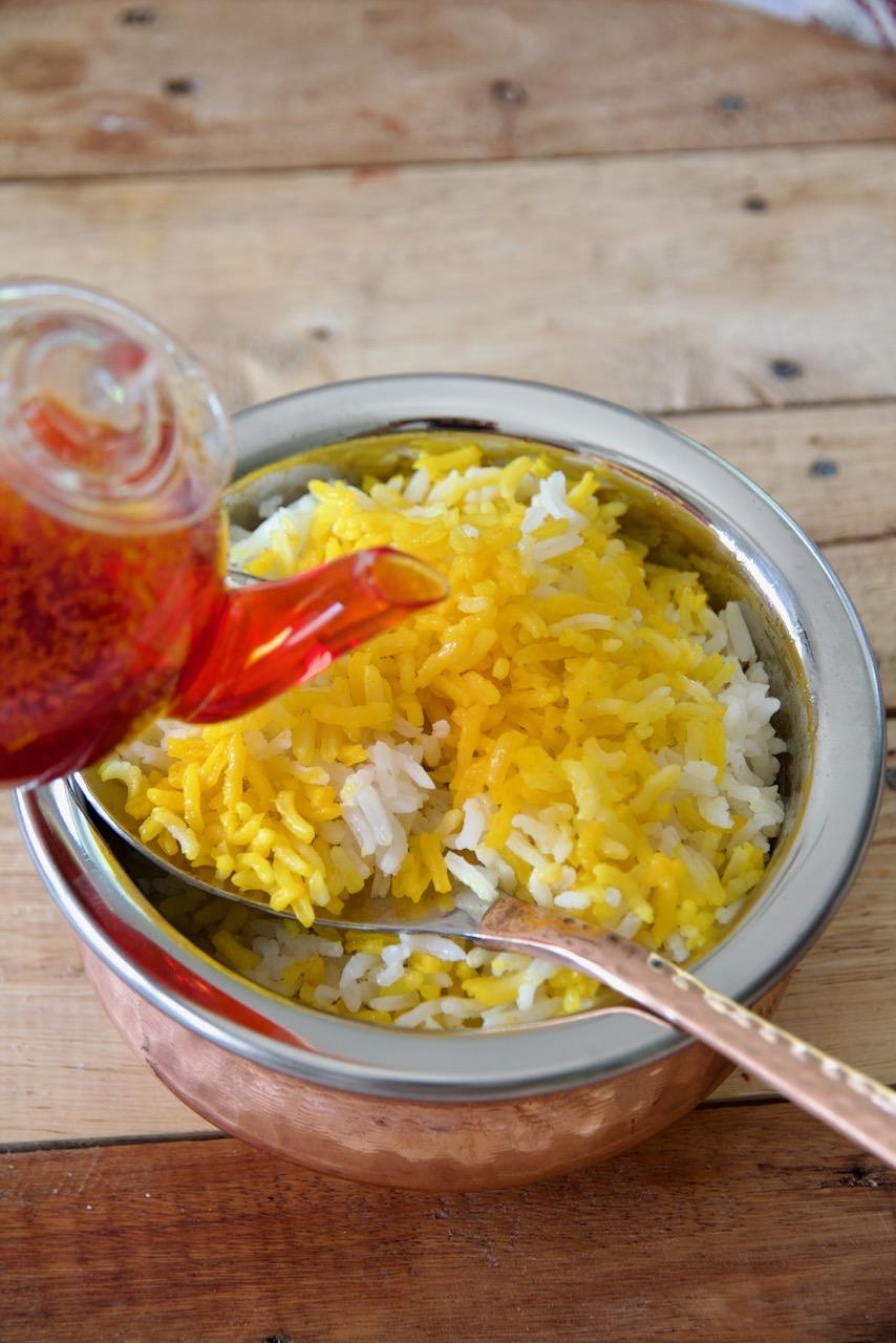 زعفران دم کرده برای برنج ایرانی و غذاهای سنتی